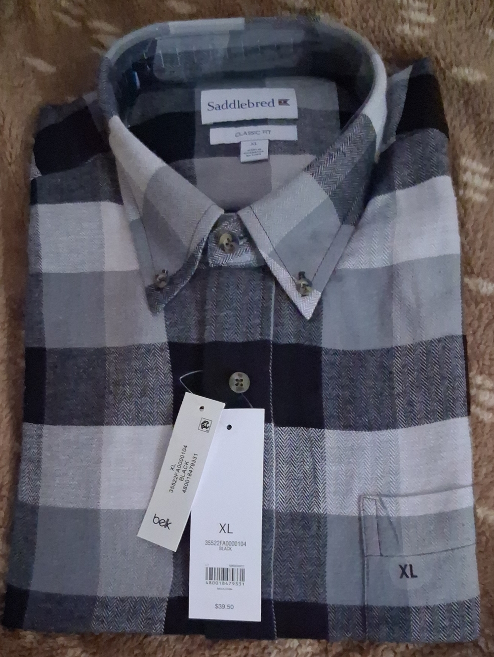 Saddlebred Men's Flannel Long-sleeved Black and Gray Plaid Button-Down Shirt